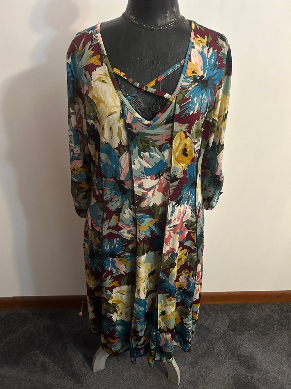 Sami & Jo Floral V-Neck Midi Dress with Crisscross Detail - Multicolor